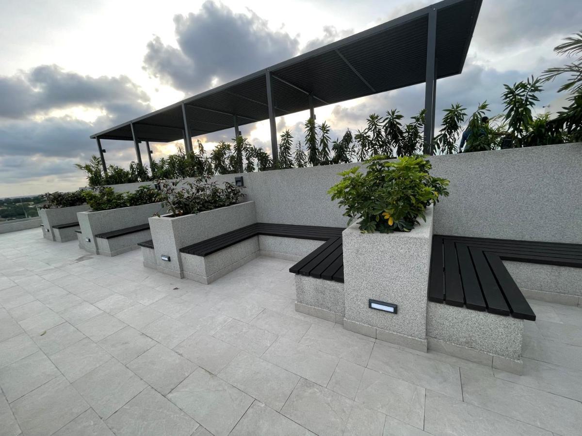 The Lennox Luxury Suites & Apartments Accra Luaran gambar