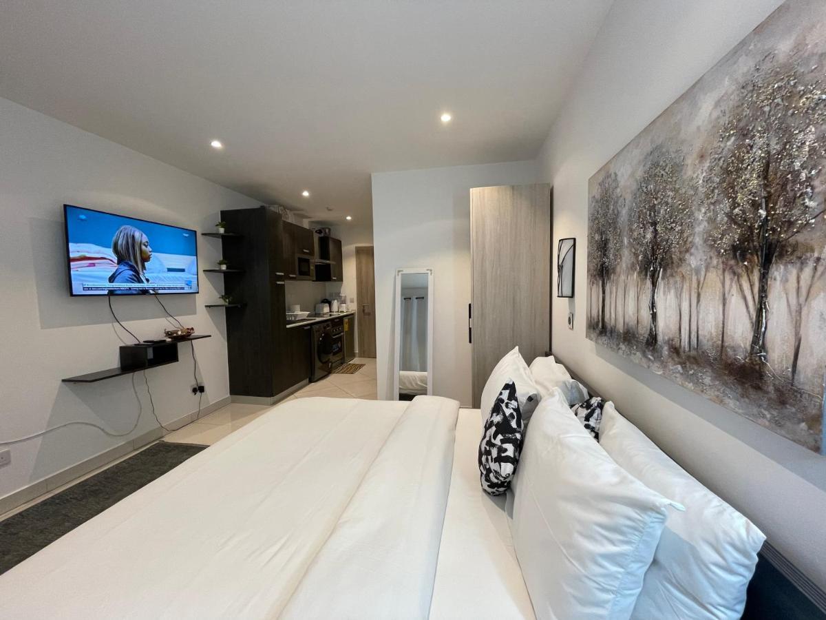 The Lennox Luxury Suites & Apartments Accra Luaran gambar